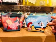 《預購》日本迪士尼商店 正版 小美人魚 小飛俠 彼德潘 小精靈  史迪奇 奇奇蒂蒂 小零錢包 錢包 收納包 小巧可愛
