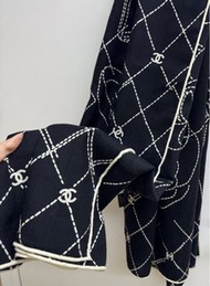 Chanel Scarf 95% new Chanel 黑色頸巾 披肩 圍巾