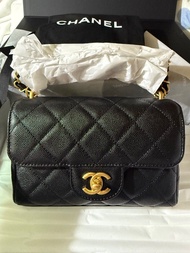 香港專門店 Chanel 25P classic flap 18cm 方胖子 黑金 牛皮 (荔枝皮)