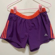 adidas慢跑運動短褲 吸濕通風排汗 愛迪達女生女子response紫色真理褲