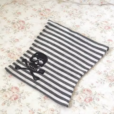 Y2K Grunge Top Women Grey Stripe Skull & Crossbones Print Strapless Fitted Casual Top 2026