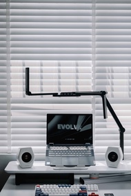 Đèn bảo vệ mắt kẹp bàn UPGEN LIBRA dùng làm việc/ học tập/ đọc sách có nhiều chế độ chiếu sáng - ERG