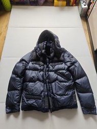 Moncler 羽絨外套