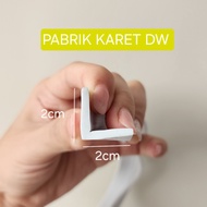 LIS KARET PENGAMAN SIKU SUDUT 2x2 CM LIST LIS L 2 X 2 CM TEMBOK MEJA