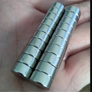 Strong Magnet Round 10 * 10mm NdFeB Small Magnet Strong Magnet Rare Earth Permanent Magnet Magnet St
