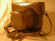 EVEREADY 真皮相機包 3/8 英吋接座，適用於 Zenit-B 相機搭配 Helios-44-2 鏡頭 KMZ