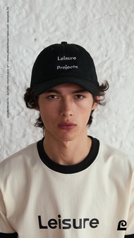 (Leisure Projects) LEISURE PROJECTS LOGO CAP หมวกทรงเบลบอลผ้า twill ฝอกสี ปักลาย graphic โลโก้ Le