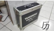 TANDBERG VISION 2000 視訊會議系統，含箱及連接線 整組，品相如圖所示。