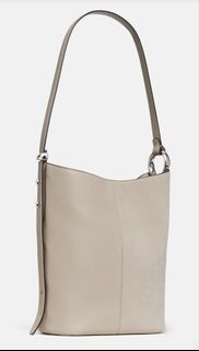 Kate Spade Halo绒面皮革拼接水桶包