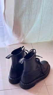 Dr Martens 白色線 型boots 皮靴 UK6/US7/EU39