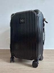 Brand new Hallmark 20" luggage 全新正版Hallmark 20吋行李箱