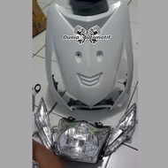Panel depan lampu dan sen motor Honda Beat karbu warna putih