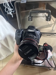 Canon EOS 6D DSLR Camera 單反相機 with Lens 連鏡頭，2塊電池，充電器