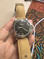Panerai 233 gmt 8 days