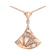 Best Sellers❤ Ready Stock With Box Exquisite Elegant Rose Gold Necklace 35e