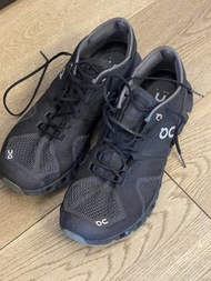 On Cloud Running Shoes - Black