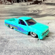 Hot Wheels 93 Nissan Hardbody D21 Pickup Loose Boulevard