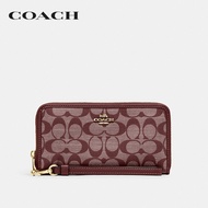 COACH กระเป๋าสตางค์ผู้หญิงรุ่น Long Zip Around Wallet In Signature Chambray CH369 IMMZI สีแดง