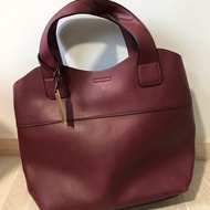 Mizzue maroon bag