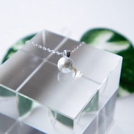 看起來像音符的 Akoya 珍珠