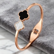 Black and White Mother-of-Pearl Four-Leaf Clover Titanium Steel Bracelet Non-Fading Couple Bracelet 