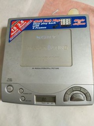 零件機 SONY Discman  D-V7000 手提 CD機 CD PLAYER 著機 不能播碟 日本制