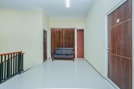 OYO 1957 Riverside Residence