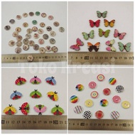Character wooden buttons / wooden buttons