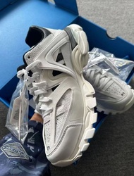 Balenciaga巴黎世家 老爹鞋 白黑