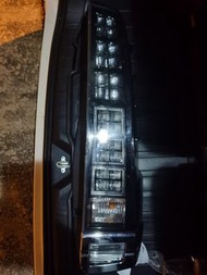 Voxy80系右邊尾燈