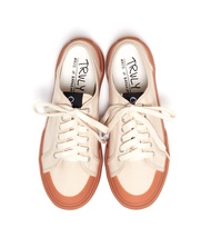 พร้อมส่ง!! 🔥TRULY Sati Off-White Vegan Sneakers รองเท้าแบรนด์ไทย งานแฮนด์เมด รองเท้าผ้าใบหน้าเท้ากว้าง พื้นทำจากยางพารา