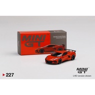 Mini GT 1/64 ( 227 ) Chevrolet Corvette Stingray - Sebring Orange Tintcoat