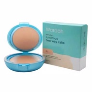 Wardah Luminious Two Way Cake