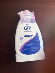 QV Ceramides Cleaner