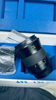 Zeiss Otus 85mm , canon