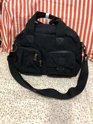 Kipling 全新黑色壓紋多功能肩背斜背包