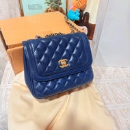 CHANEL AFFINITY 郵差袋(藍色）