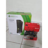 XBOX 360 250GB + XBOX 360 CONTROLLER