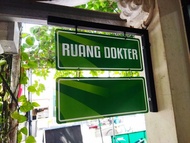 Jual Sign Board Papan Gantung Kelas Nama Ruangan Akrilik 2 Susun