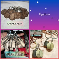 Keychain Teras Kayu larak salah , tas jantan dan betina , sulur bertam dan pelbagai teras