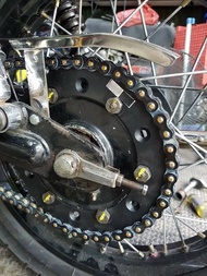 ชุดสเตอร์ดำ YAMAHA SR400 พร้อมโซ่ 428HX-132DL เบอร์ 19/55 ฟัน ยี่ห้อ Jomthai ASAHI