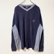 古著adidas Climalite 長袖 V 領海軍藍刺繡標誌運動衫。