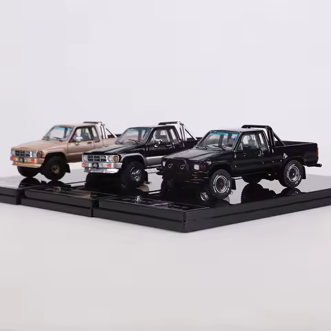 GCD 1:64 HILUX SR5 XTRA Cab Pickup Alloy Model Car