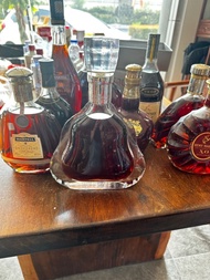 上門收購洋酒 軒尼詩 hennessy xo 馬爹利 藍帶 martell xo 人頭馬 remy martin xo 路易十三 louis xiii 卡慕 camus 長頸fov 白蘭地 干邑 等