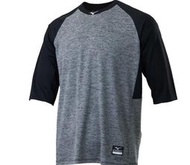 棒球世界全新Mizuno美津濃男款棒球練習服(七分袖) 12tcbl2206特價（麻灰）