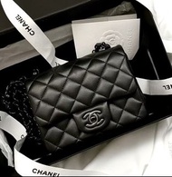 黑暗榮耀 全黑系列⚡️新款 CF 17 方胖 SO BLACK Chanel 香奈兒 黑色 黑扣 經典又不失優雅 鏈條 包