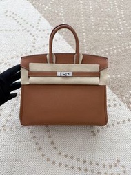 Hermes Birkin 25
Gold x phw