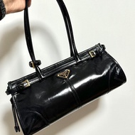 PRADA soft lux shoulder bag medium gift handbag 可拆卸可調節肩帶 長手柄 皮革 手提包 單肩包 中號 送禮 |  1BA426_2CYR_F0002_V