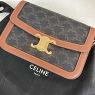 CELINE Celine Classic Triomphe 女士肩背包