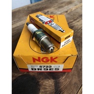 NGK Japan BR9ES spark plug